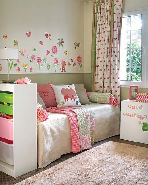 Green, Interior design, Room, Floor, Textile, Wall, Pink, Red, Home, Linens, 
