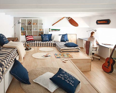 Room, Wood, Interior design, Floor, Flooring, Textile, String instrument accessory, Home, Pillow, Living room, 