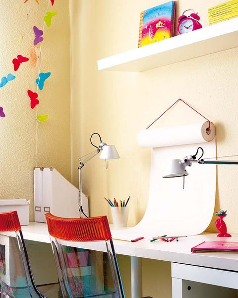 Room, Wall, Interior design, Interior design, Shelving, Home accessories, Paint, Wall sticker, Plywood, Coquelicot, 