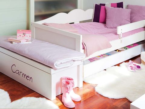 Room, Bedding, Bed, Interior design, Bedroom, Textile, Wall, Bed sheet, Pink, Linens, 