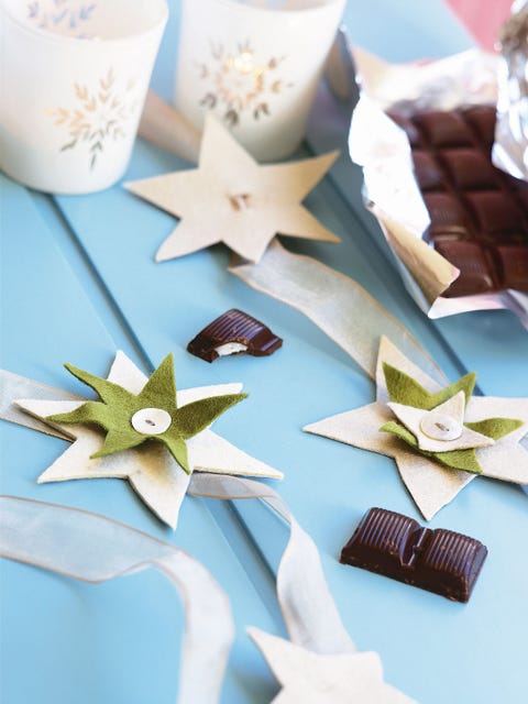 Confectionery, Sweetness, Cuisine, Recipe, Paper product, Craft, Finger food, Chocolate, Paper, Snack, 