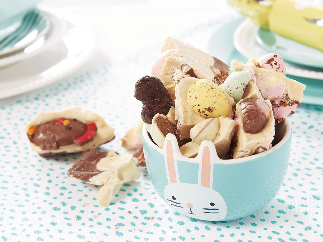 Food, Frozen dessert, Ice cream, Gelato, Cuisine, Dish, Ingredient, Chocolate ice cream, Dessert, Sweetness, 