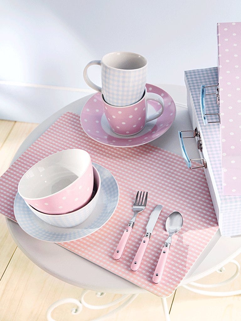 Serveware, Dishware, Drinkware, Cup, Coffee cup, Pink, Tableware, Saucer, Teacup, Lavender, 