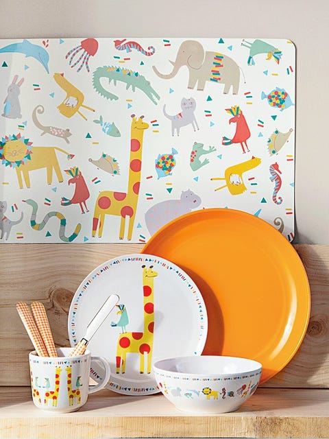 Serveware, Dishware, Porcelain, Drinkware, Tableware, Cup, Ceramic, Teacup, Plate, Cup, 