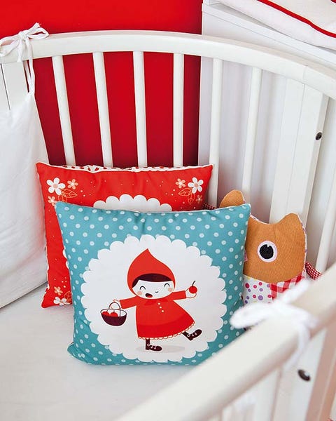 Textile, Red, Fictional character, Home accessories, Creative arts, Throw pillow, Baby toys, Toy, Stuffed toy, Pillow, 