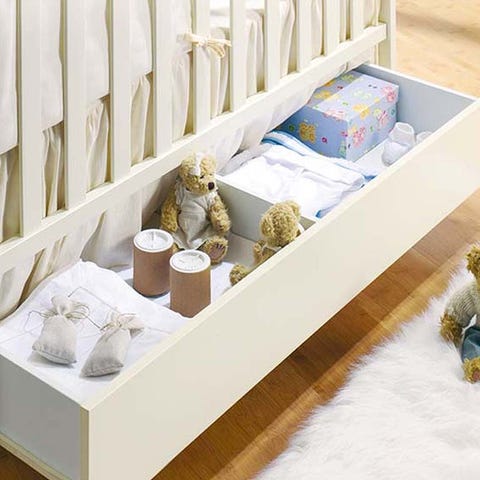 Room, Infant bed, Bed, Nursery, Bed frame, Linens, Baby toys, Baby Products, Bedding, Serveware, 