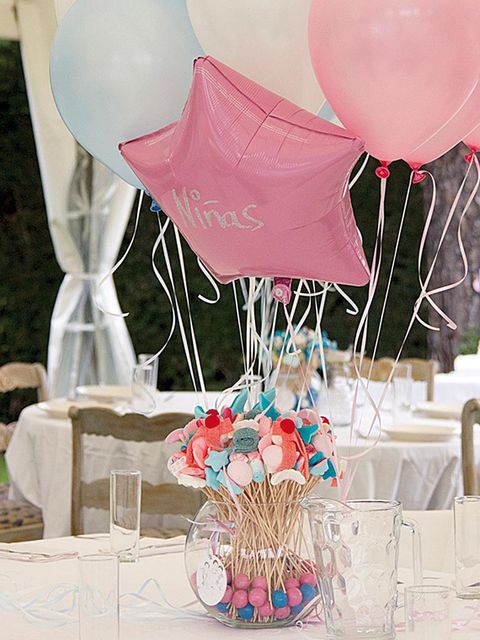 Party supply, Balloon, Pink, Peach, Decoration, Flower Arranging, Creative arts, Cut flowers, Basket, Floral design, 