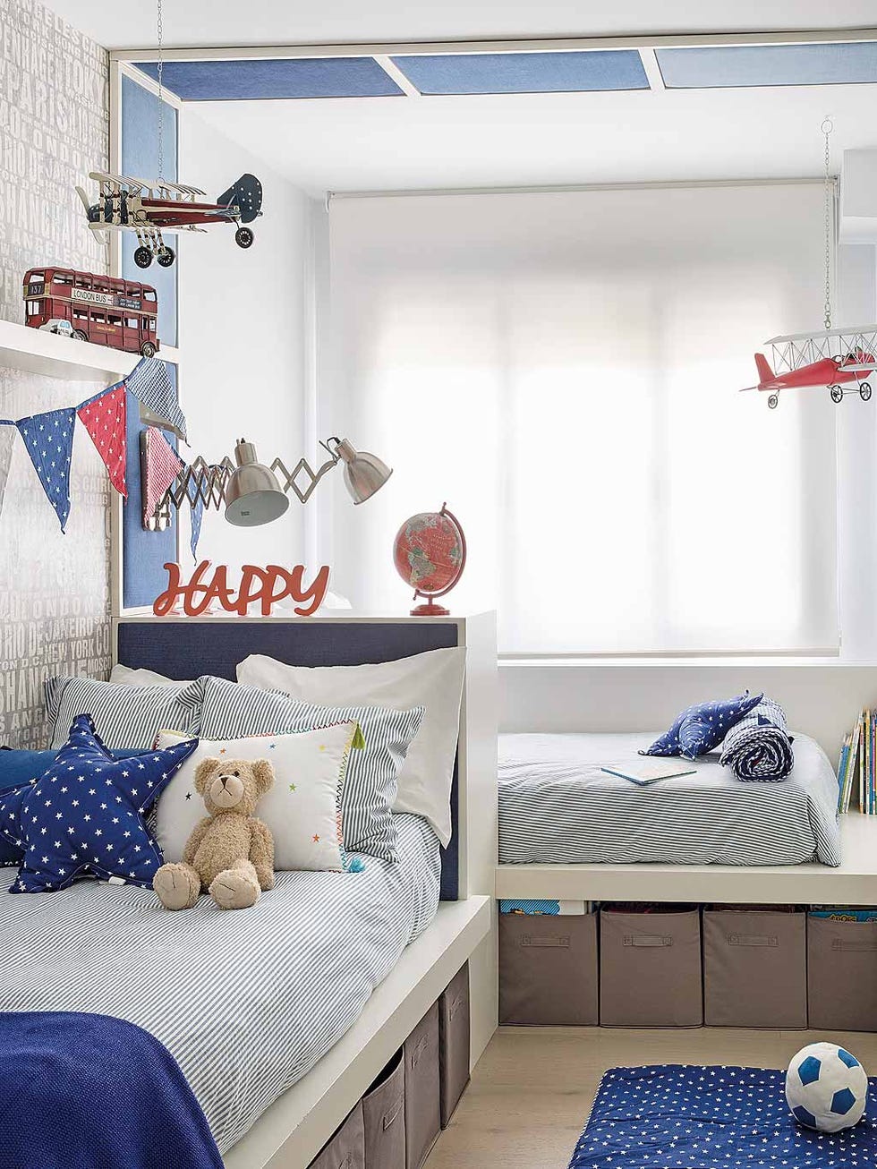 Bed, Furniture, Bedroom, Room, Blue, Interior design, Wall, Bed sheet, Bedding, Bed frame, 