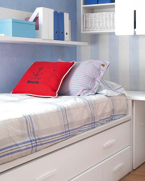 Blue, Room, Interior design, Textile, Wall, Bedding, Linens, Bedroom, Bed sheet, Pillow, 