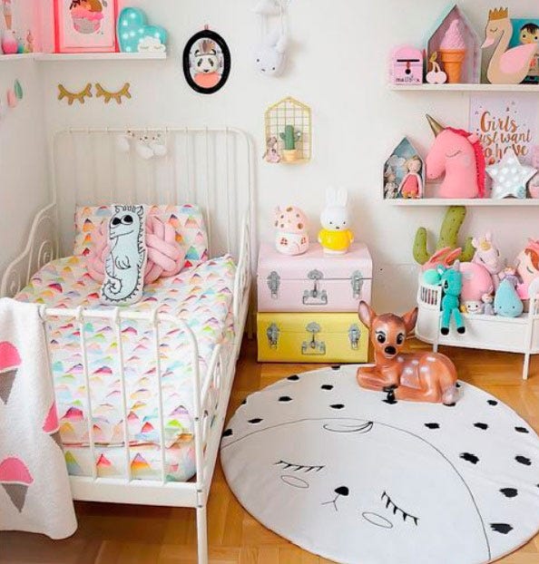 Product, Room, Furniture, Pink, Bed sheet, Bedding, Textile, Interior design, Linens, Child, 