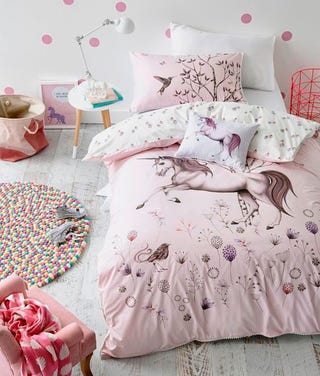 Pon Unicornios En Su Dormitorio Unicórnio, também conhecido como licórnio ou licorne, é um animal mitológico que tem a forma de um cavalo, geralmente branco, com um único moldes de unicornio verefazer, o site, para baixar, projeto, imprimir, para fazer, em casa, baixar o. pon unicornios en su dormitorio