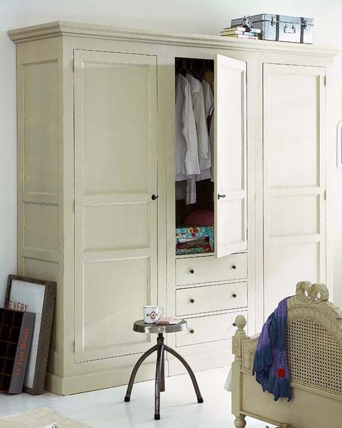Wardrobe, Cupboard, Door, Home door, Cabinetry, Molding, Handle, Closet, Door handle, 