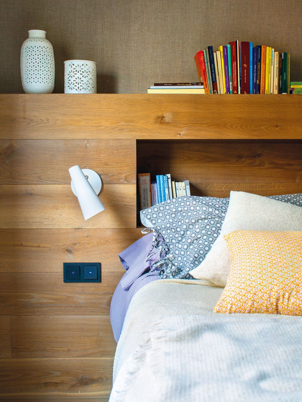 Shelf, Furniture, Room, Bedroom, Wall, Shelving, Interior design, Table, Bed sheet, Floor, 