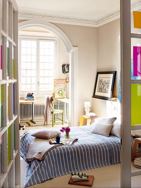Room, Wood, Interior design, Textile, Furniture, Wall, Home, Ceiling, Linens, Interior design, 