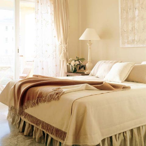 Interior design, Room, Lighting, Property, Bedding, Textile, Floor, Bedroom, Wall, Bed, 