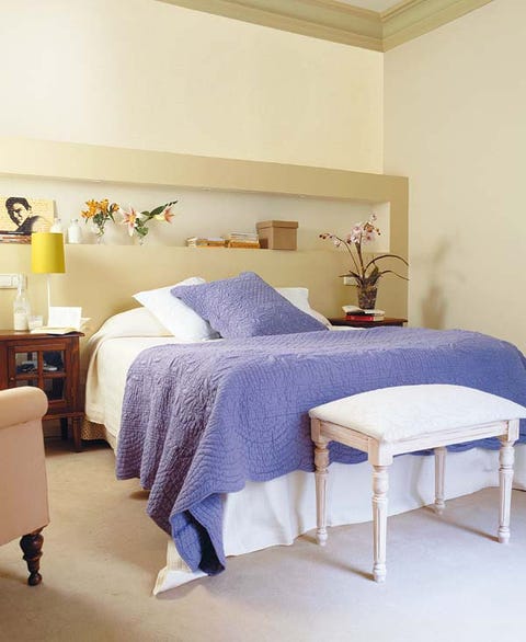 Room, Interior design, Floor, Property, Textile, Furniture, Wall, Flooring, Linens, Bedding, 