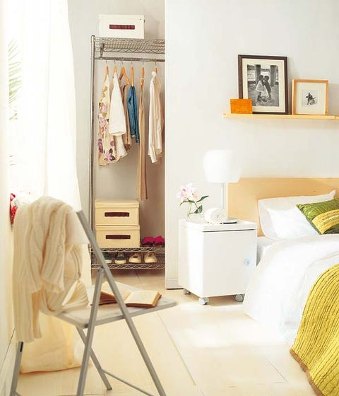 Room, Interior design, Floor, Textile, Flooring, Linens, Wall, Bed, Interior design, Bedroom, 