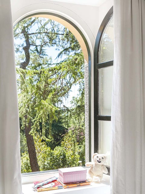 Fixture, Arch, House, Daylighting, Home, Shade, Molding, Column, 