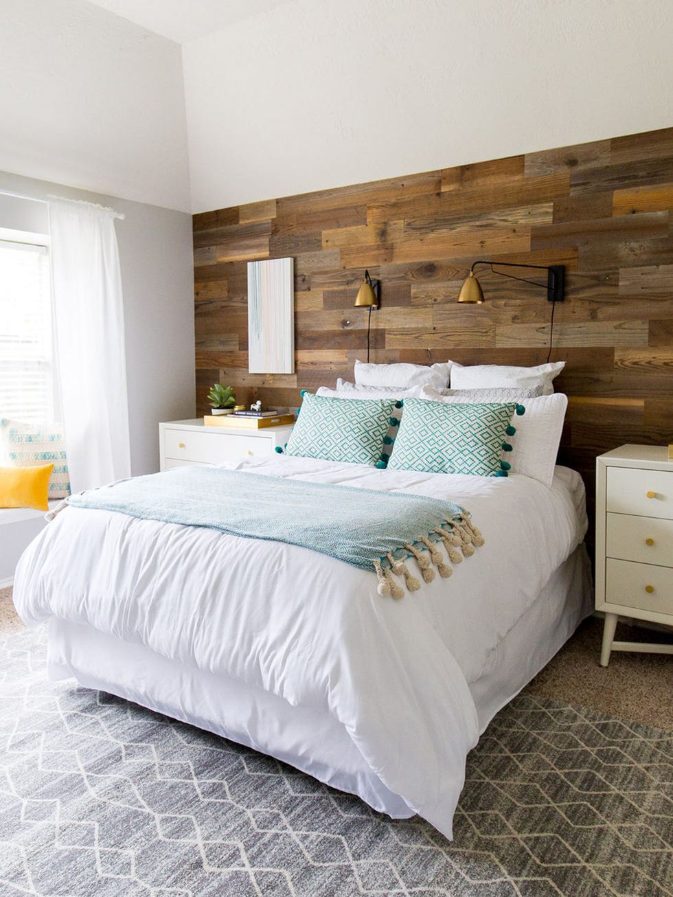 Bedroom, Furniture, Bed, Room, Bed sheet, Property, Bedding, Bed frame, Interior design, Mattress, 