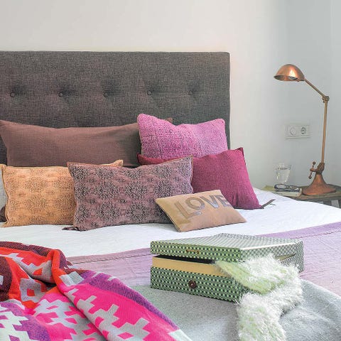 Room, Textile, Interior design, Pink, Purple, Cushion, Linens, Throw pillow, Magenta, Pillow, 