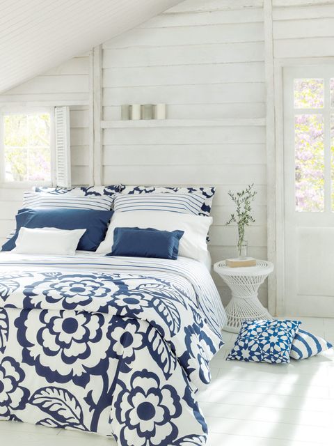 Blue, Room, Bed, Interior design, Property, Bedding, Wall, Textile, Bedroom, Bed sheet, 