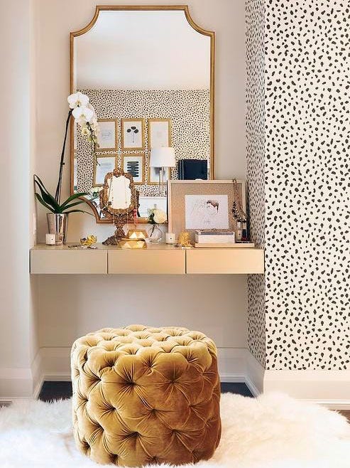 Interior design, Furniture, Room, Table, Yellow, Wall, Shelf, Living room, Beige, Home, 