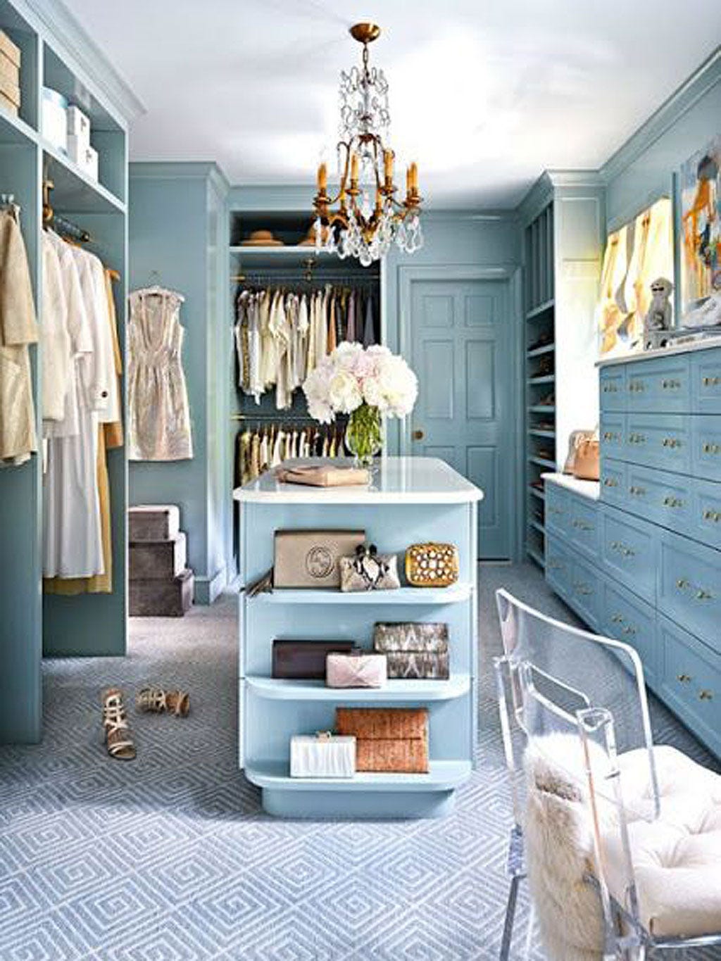vestidor grande en azul con isla