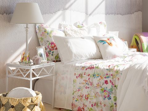 Room, Interior design, Textile, Wall, Bed, Bedding, Linens, Pink, Furniture, Bed sheet, 