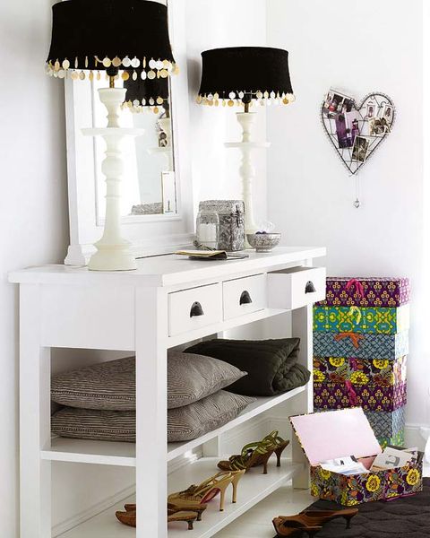 Room, Interior design, White, Furniture, Purple, Wall, Lampshade, Interior design, Lamp, Linens, 