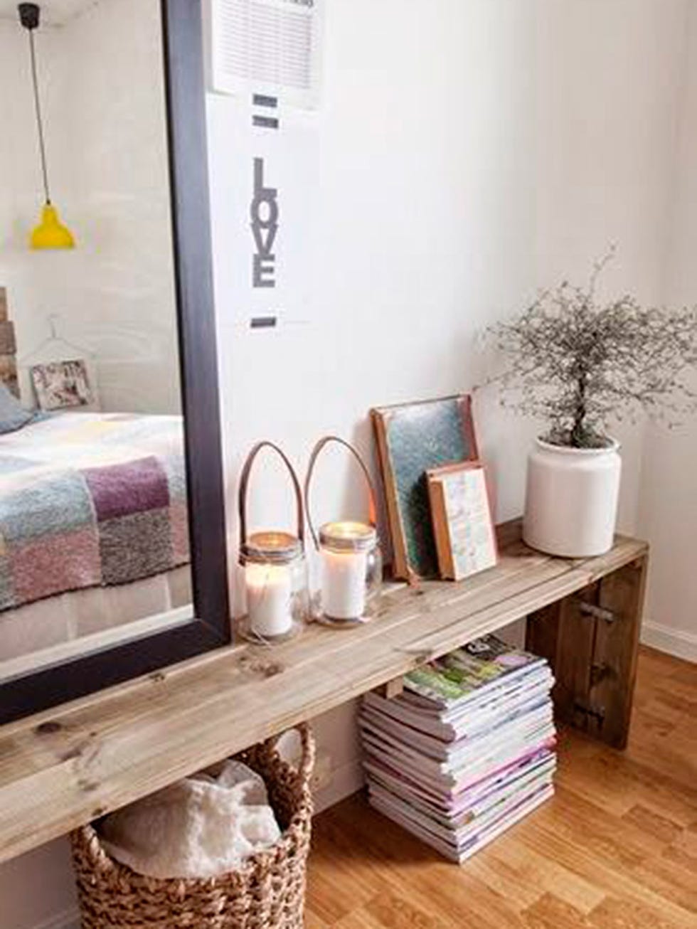Wood, Room, Interior design, Wood flooring, Wall, Laminate flooring, Flooring, Hardwood, Interior design, Home accessories, 
