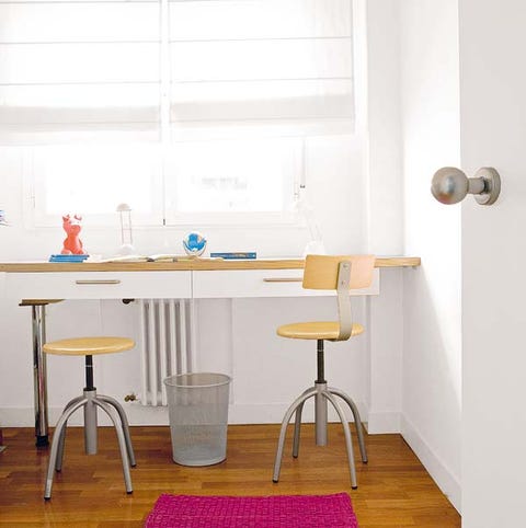 Room, Floor, Interior design, Table, Flooring, Furniture, Rectangle, Stool, Carpet, Plywood, 