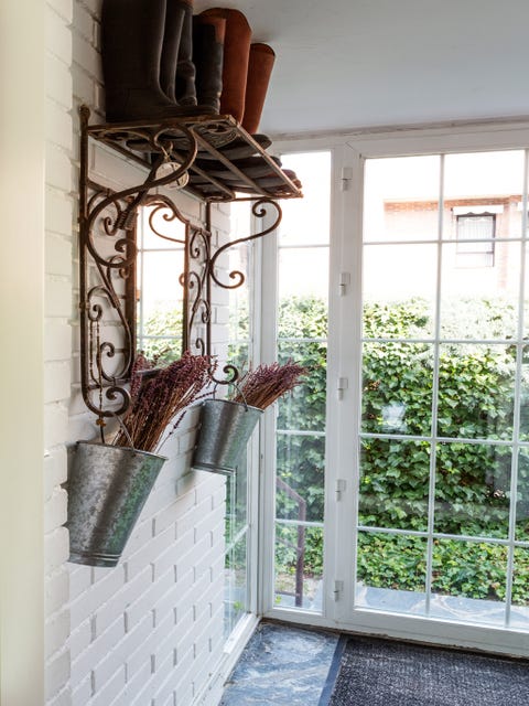 House, Glass, Iron, Interior design, Daylighting, Fixture, Metal, Building material, Transparent material, Natural material, 