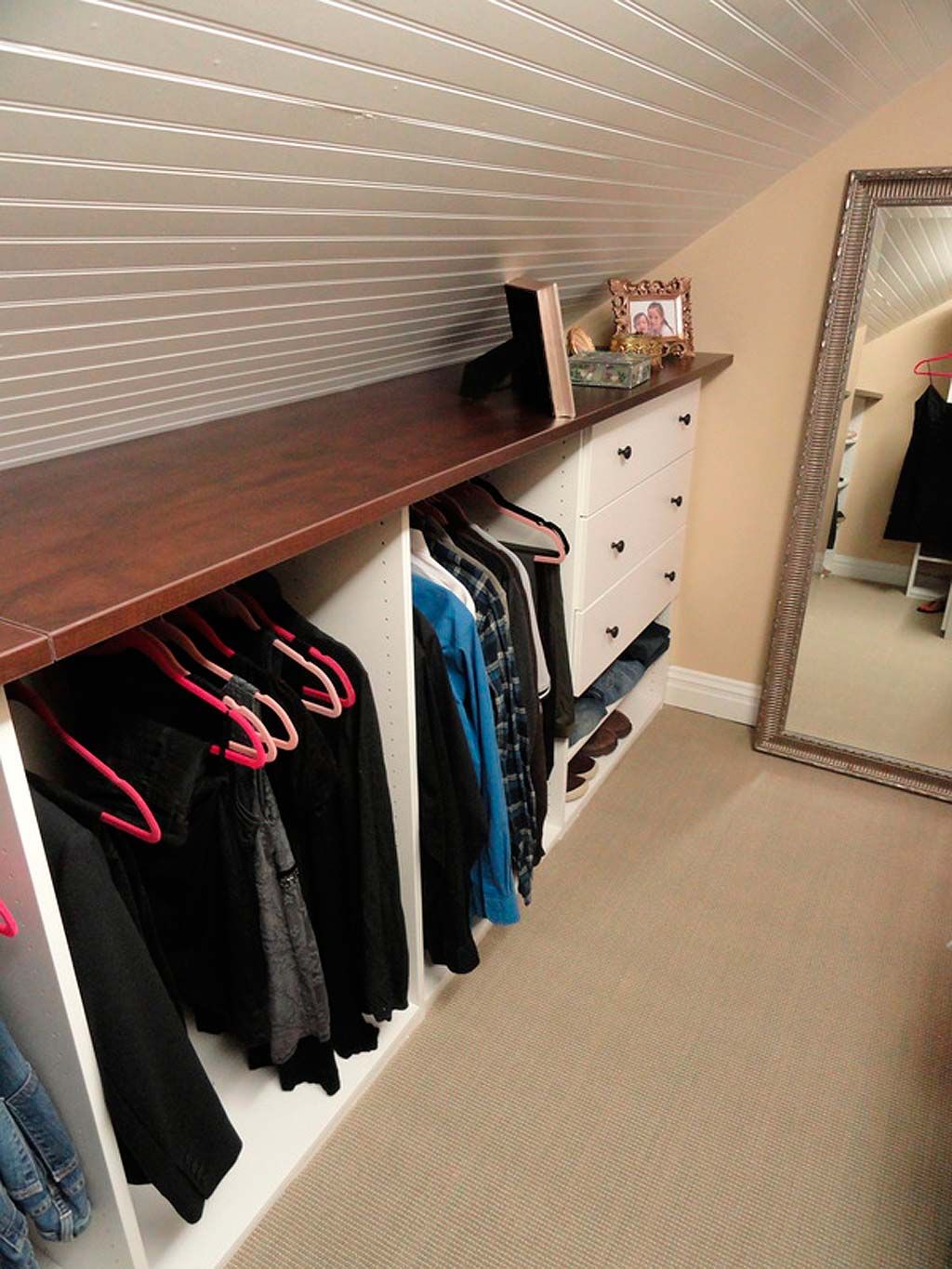 Room, Closet, Property, Furniture, Shelf, Interior design, Ceiling, Building, Floor, Shelving, 