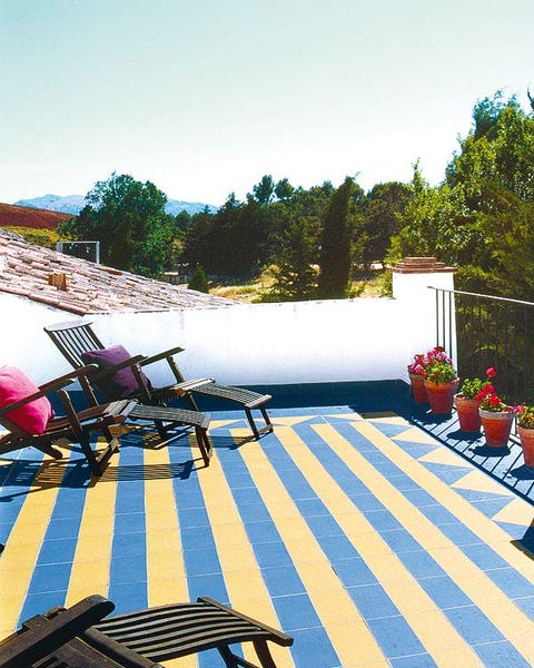 Outdoor furniture, Garden, Patio, Tile, Yard, Sunlounger, Outdoor structure, Landscaping, Cobblestone, Flagstone, 