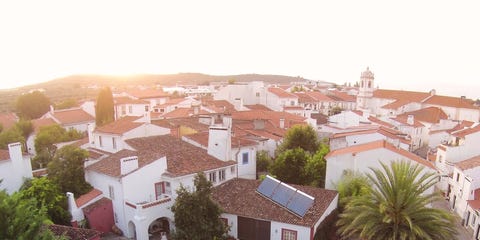 Residential area, Home, Town, Neighbourhood, Property, House, Human settlement, Roof, Urban design, Suburb, Residential area, Home, Town, Neighbourhood, Property, House, Human settlement, Roof, Urban design, Suburb,