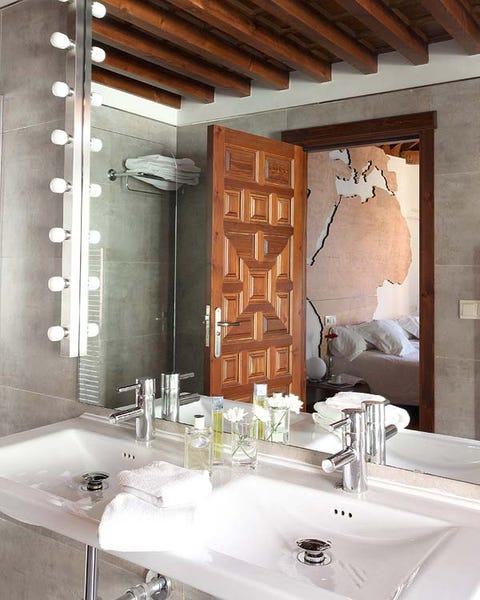 Plumbing fixture, Bathroom sink, Wood, Architecture, Property, Room, Interior design, Tap, Wall, Ceiling, 