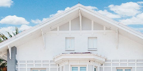 Green, House, Property, Home, Real estate, Facade, White, Residential area, Building, Fixture, Green, House, Property, Home, Real estate, Facade, White, Residential area, Building, Fixture,