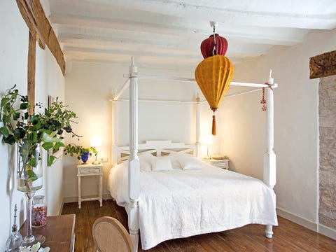 Bed, Lighting, Wood, Room, Floor, Interior design, Property, Textile, Bedding, Flooring, 