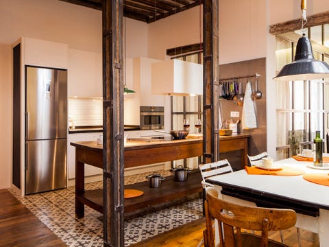 Wood, Lighting, Floor, Interior design, Room, Property, Flooring, Hardwood, Table, Ceiling, 