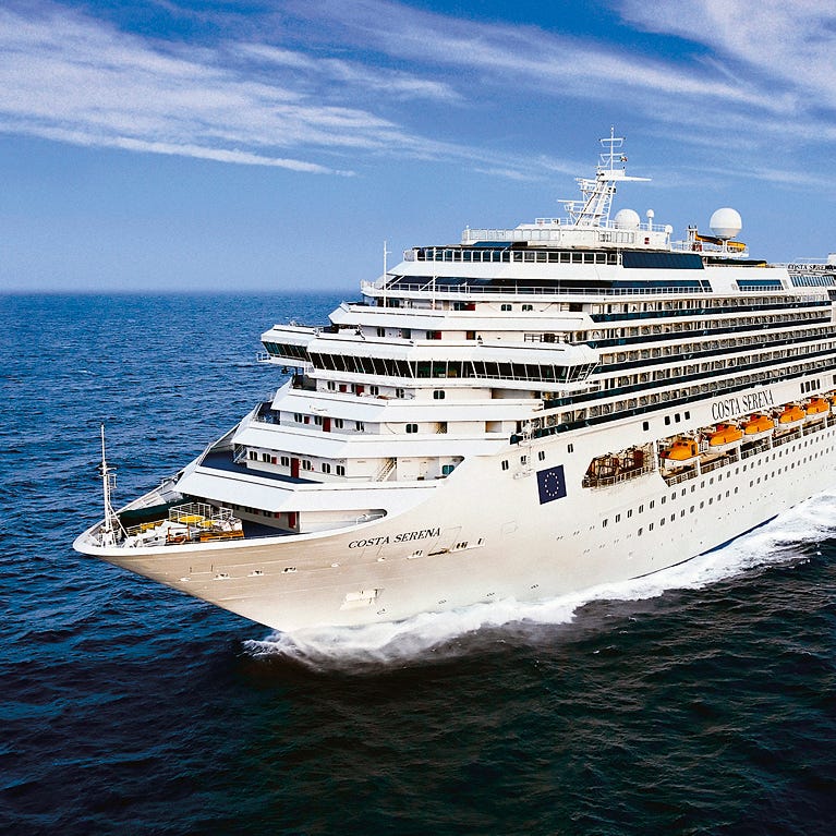 Cruise ship, Liquid, Passenger ship, Ocean, Watercraft, Horizon, Naval architecture, Boat, Fluid, Sea, 
