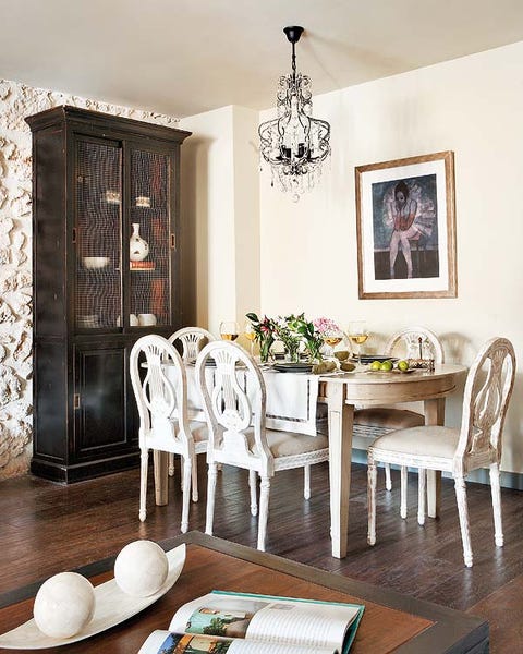 Wood, Room, Interior design, Floor, Flooring, Table, Furniture, Home, Hardwood, Interior design, 