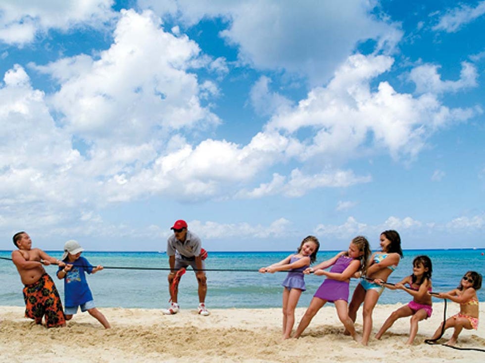 People on beach, Fun, Vacation, Beach, Tourism, Leisure, Summer, Sky, Travel, Sea, 