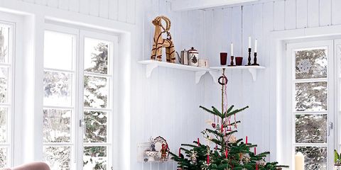 Interior design, Room, Home, Interior design, Christmas decoration, Holiday, House, Fixture, Christmas tree, Ornament, 