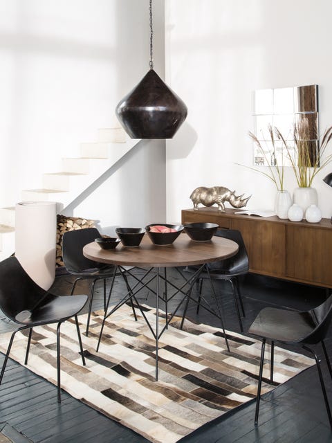Floor, Interior design, Room, Flooring, Table, Coffee table, Interior design, Houseplant, Tile flooring, Tile, 