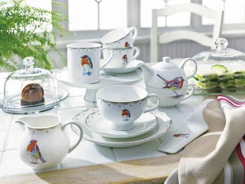 Serveware, Dishware, Drinkware, Coffee cup, Porcelain, Cup, Teacup, Tableware, Saucer, Ceramic, 