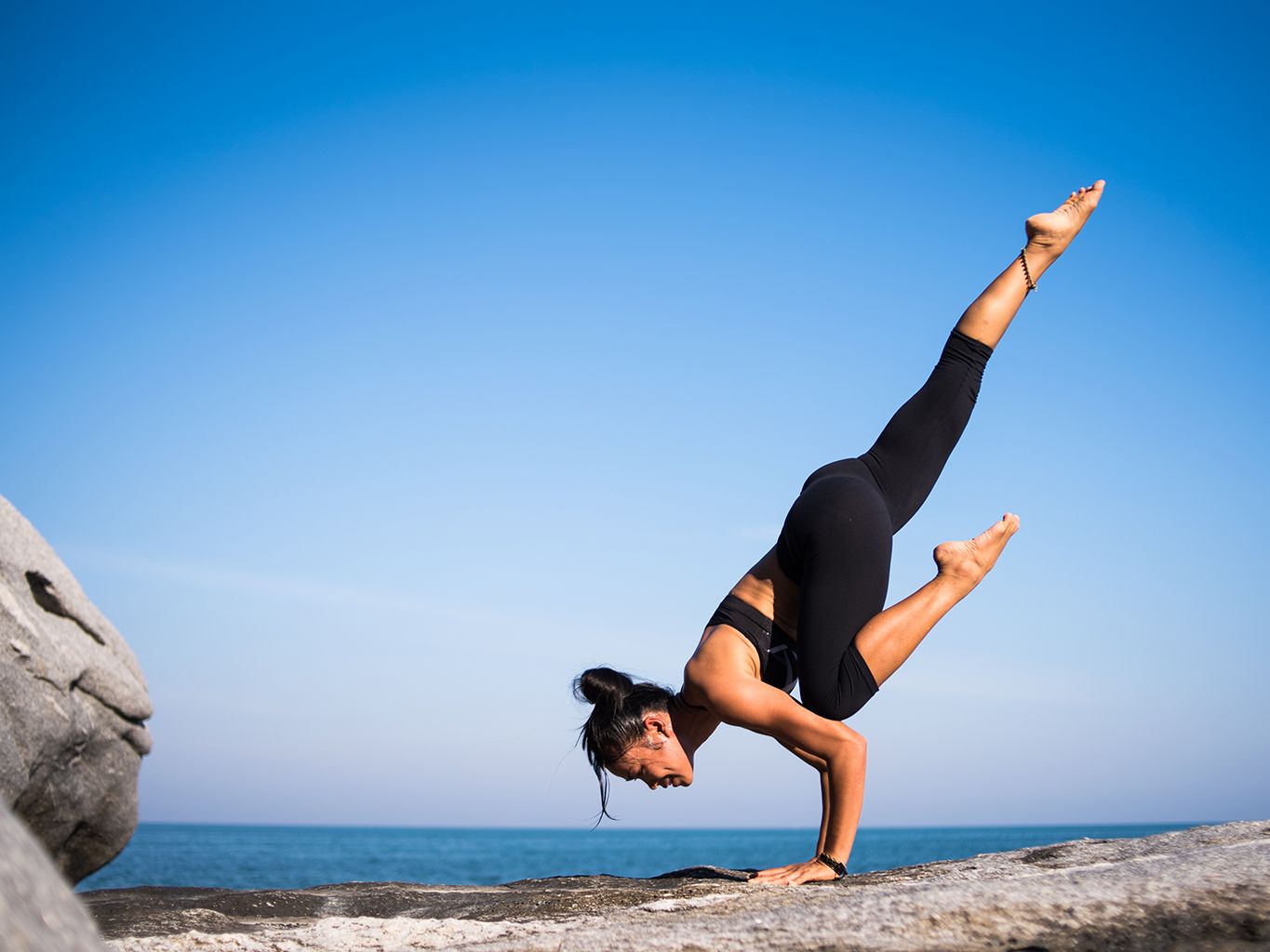 Physical fitness, Fun, Happy, Leg, Flip (acrobatic), Yoga, Vacation, Stretching, Jumping, Sea, 