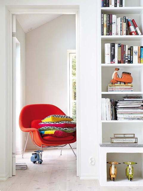 Product, Room, Floor, Interior design, Shelving, Shelf, Red, Bookcase, Wall, Flooring, 