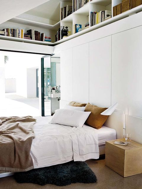 Room, Interior design, Property, Wall, Bed, Bedding, Textile, Bedroom, Linens, Bed sheet, 