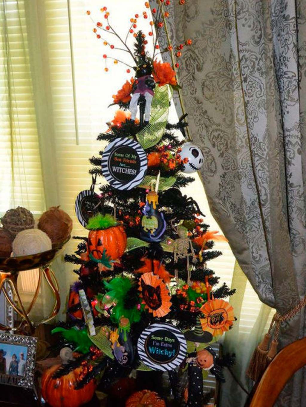 Christmas tree, Tree, Christmas decoration, Christmas, Room, Interior design, Christmas ornament, Plant, Interior design, 