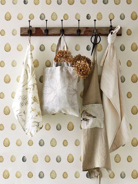 White, Product, Room, Pattern, Design, Interior design, Linens, Textile, Curtain, Beige, 